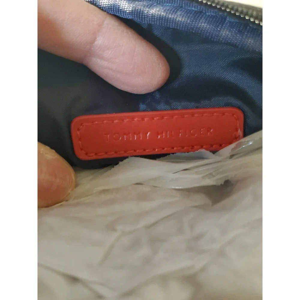 😎Tommy Hilfiger Signature Geometric Print Cosmetic Bag Toiletry Travel Case Set